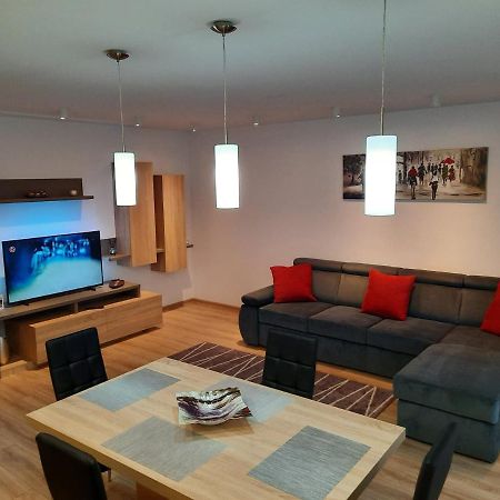 Sorin'S Comfortable Apartment ブラショフ エクステリア 写真