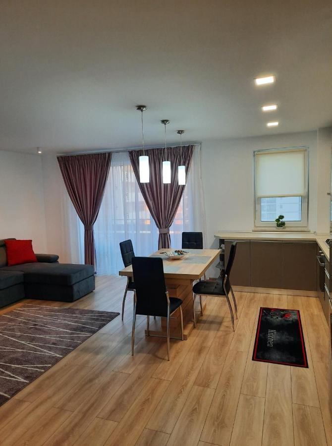Sorin'S Comfortable Apartment ブラショフ エクステリア 写真